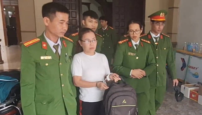 Bắt Nguyễn Thị Xuyến về hành vi lợi dụng các quyền tự do dân chủ - Ảnh 2.