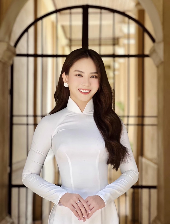 &quot;Phớt lờ&quot; chuyện Miss World bị dời lịch, Hoa hậu Mai Phương có hành động đẹp dịp Noel 2023 - Ảnh 4.