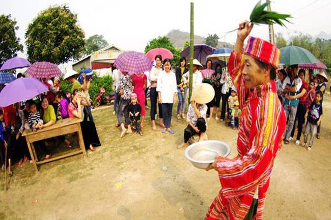 Kể chuyện làng: Chữ Thái trong bản Thái - Ảnh 2.