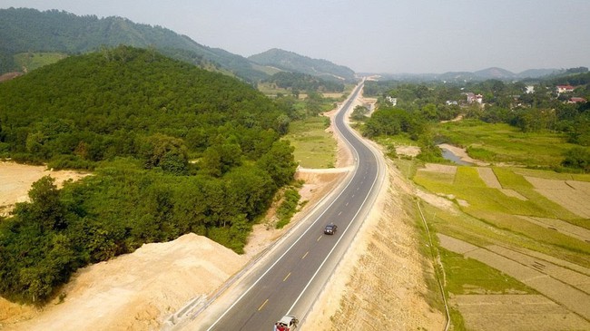Hòa Bình phê duyệt dự án cao tốc Hoà Bình - Mộc Châu gần 10 nghìn tỷ đồng  - Ảnh 2.