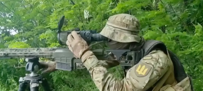 Xạ thủ bắn tỉa siêu đẳng nhất Ukraine gieo ác mộng cho lính Nga: Hãy để họ ngồi đó và sợ hãi! - Ảnh 1.