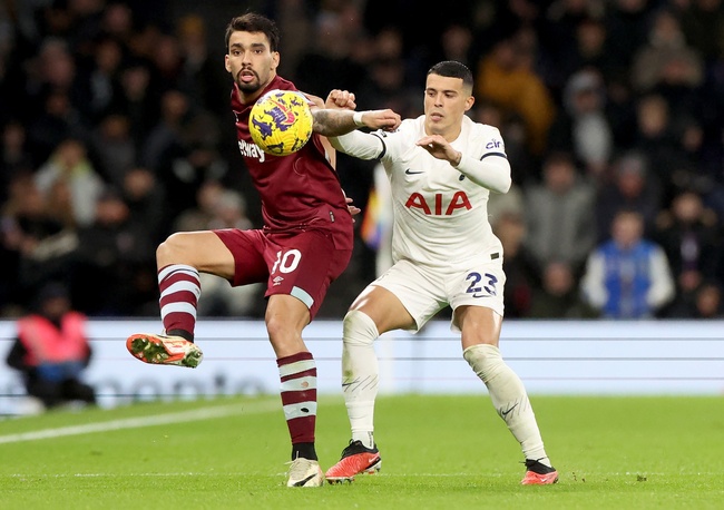 Thua ngược West Ham, Tottenham “ngồi chung mâm” M.U trên BXH Premier League - Ảnh 2.