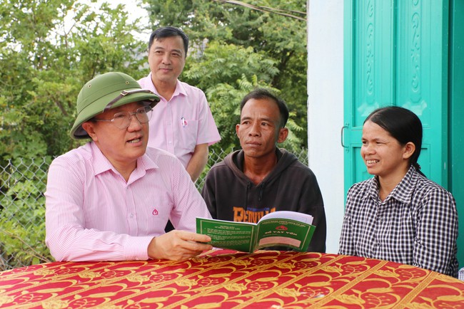 Vốn tín dụng chính sách Ngân hàng CSXH “đuổi” nghèo ở vùng đất nắng gió Ninh Thuận - Ảnh 4.