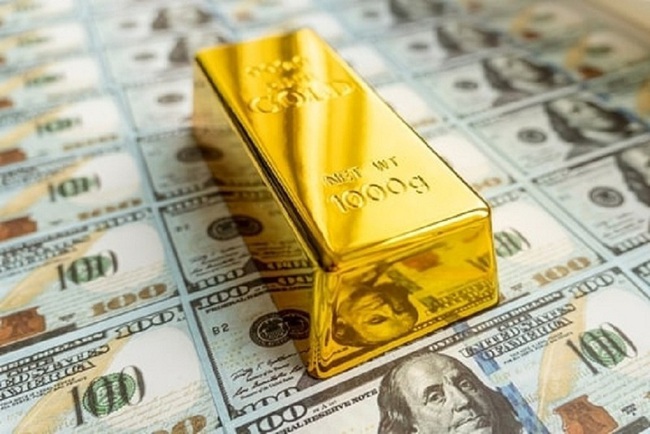 Suy thoái của nền kinh tế toàn cầu có thể đảo ngược xu hướng hướng đầu tư vàng. Ảnh: T.L
