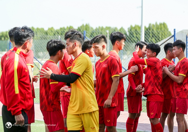 HLV Hoàng Anh Tuấn chốt danh sách U20 Việt Nam tham dự VCK U20 châu Á 2023 - Ảnh 1.