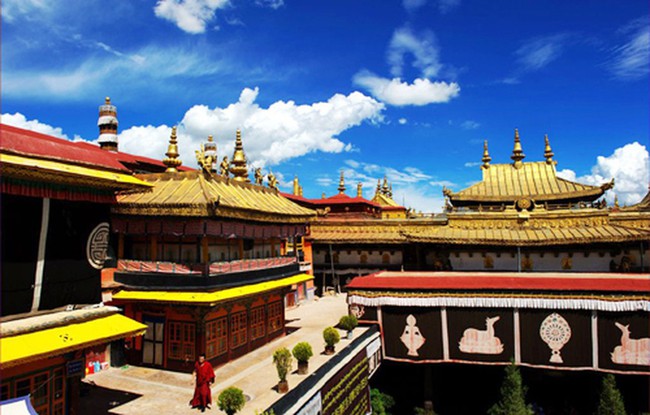 Hé mở sự thật ít biết về vùng đất thiêng Tây Tạng - Ảnh 2.