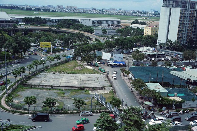 TP.HCM &quot;thúc&quot; tiến độ đường nối nhà ga T3 sân bay Tân Sơn Nhất - Ảnh 3.
