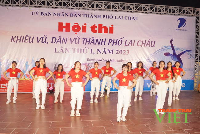 32 nhóm, câu lạc bộ tham gia hội thi khiêu vũ, dân vũ thành phố Lai Châu lần thứ I - Ảnh 1.