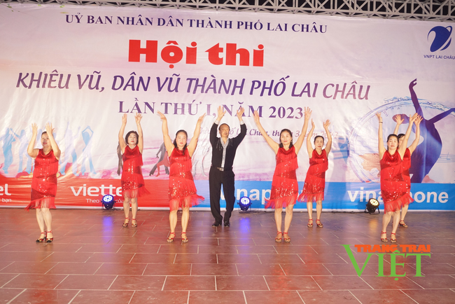 32 nhóm, câu lạc bộ tham gia hội thi khiêu vũ, dân vũ thành phố Lai Châu lần thứ I - Ảnh 2.
