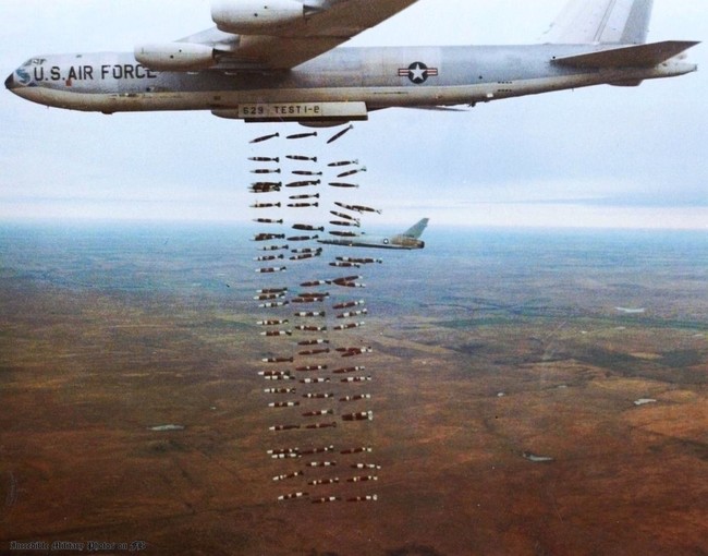 Pháo đài bay B-52 đầu tiên bị Việt Nam bắn rơi đầu tiên khi nào? - Ảnh 3.