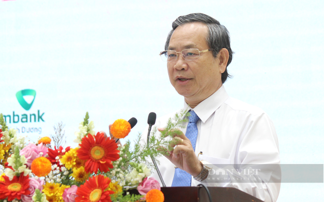 Ông Nguyễn Văn Dành – Phó Chủ tịch UBND tỉnh Bình Dương đề nghị ngân hàng và doanh nghiệp phải đồng hành chia sẻ với nhau trong bối cảnh khó khăn chung hiện nay. Ảnh: Nguyên Vỹ