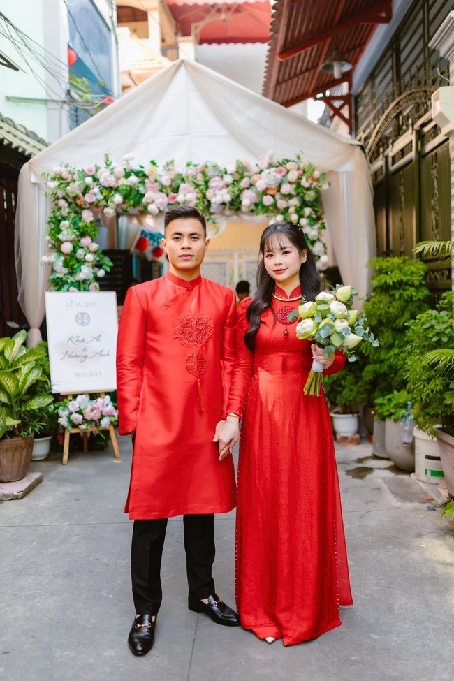 Đám cưới có cả &quot;nghé&quot; của cựu đội phó U23 Việt Nam - Ảnh 3.