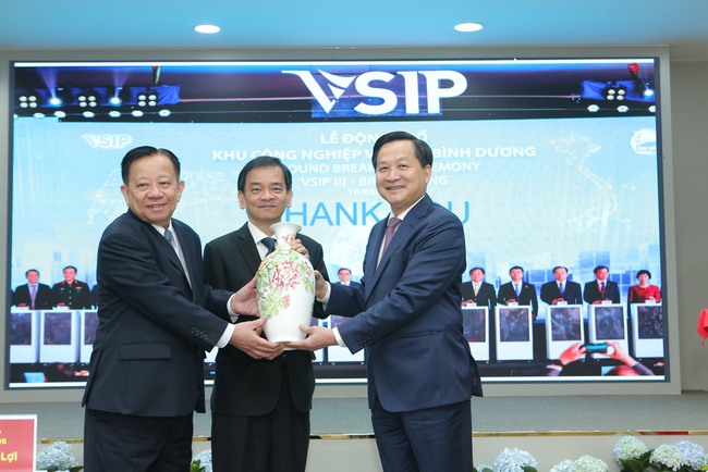 VSIP Group cùng 9 địa phương hợp tác phát triển khu công nghiệp thông minh - Ảnh 3.