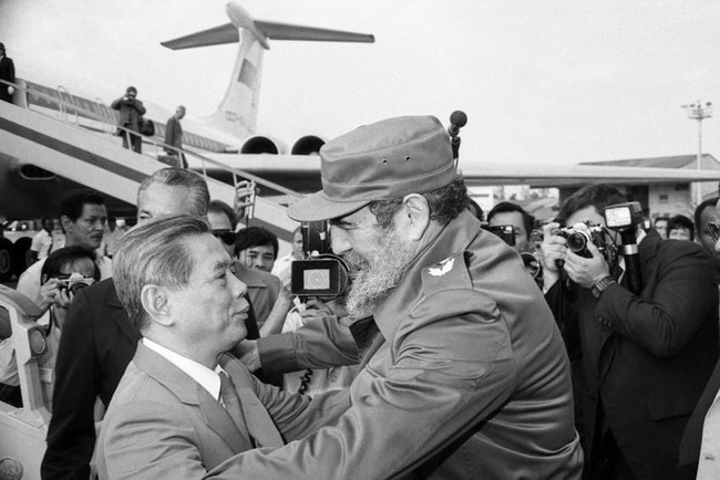 Mỹ khiếp sợ những khẩu pháo phòng không Fidel Castro tặng Việt Nam - Ảnh 2.