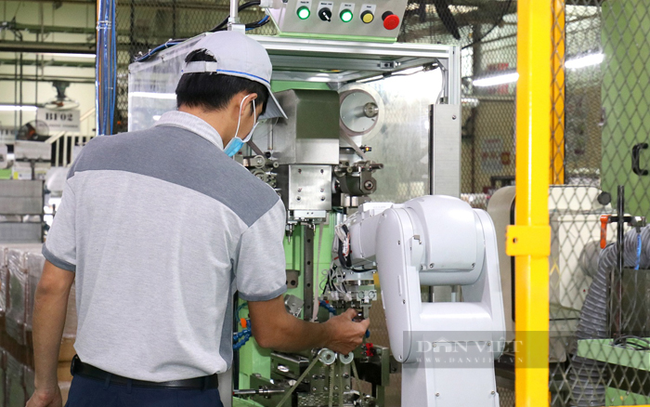 Công ty TNHH Takako Việt Nam tại Bình Dương chuyên sản xuất các thiết bị thuỷ lực, cung cấp cho thị trường toàn thế giới. Ảnh: Trần Khánh