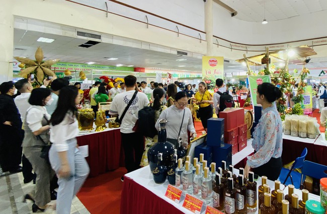Nông sản Việt sẽ tham gia hội chợ Macfrut 2023 tại Italy - Ảnh 2.