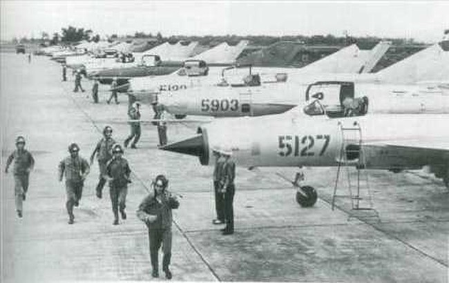 Chiêm ngưỡng dàn tiêm kích đầu tiên của Không quân Việt Nam oai hùng - Ảnh 8.