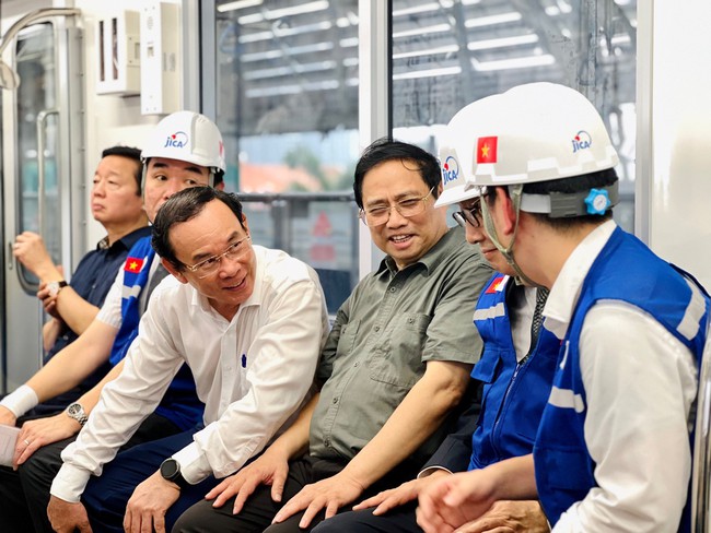 Thủ tướng đi thử nghiệm tàu metro Bến Thành – Suối Tiên, thúc đẩy dự án nút giao thông lớn nhất TP.HCM - Ảnh 4.