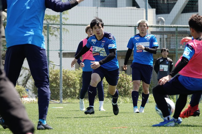 Yokohama FC học theo Pau FC, dùng Công Phượng để &quot;câu&quot;... tương tác - Ảnh 9.