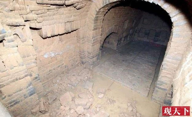 Mở mộ cổ Trung Quốc, ớn lạnh thấy quan tài khắc “4 chữ tử” - Ảnh 2.