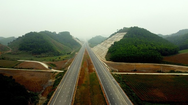 Quy định khi lưu thông cao tốc Phan Thiết - Dầu Giây, Mai Sơn - Quốc lộ 45 - Ảnh 1.