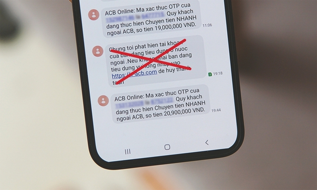 Tin nhắn giả mạo ngân hàng xuất hiện trở lại, người dân tuyệt đối không bấm vào link lạ - Ảnh 1.