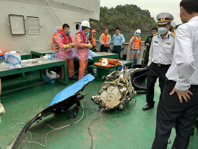 Công ty bảo hiểm lên tiếng về sự cố rơi trực thăng tại Quảng Ninh - Ảnh 1.