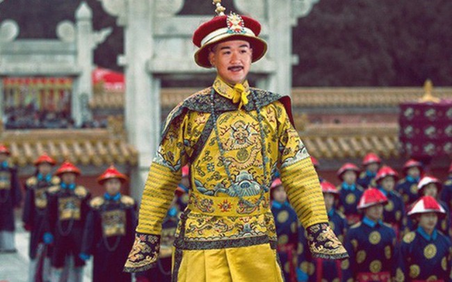 Vì sao long bào của hoàng đế Trung Quốc cả đời không giặt? - Ảnh 10.
