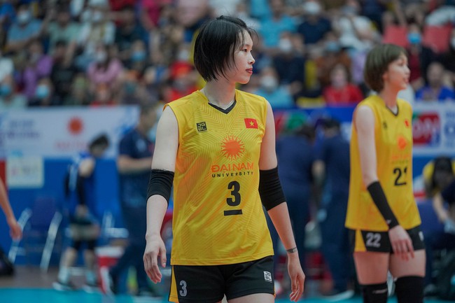 Chùm ảnh: ĐT bóng chuyền nữ Việt Nam quật ngã Thái Lan, vô địch châu Á - Ảnh 3.