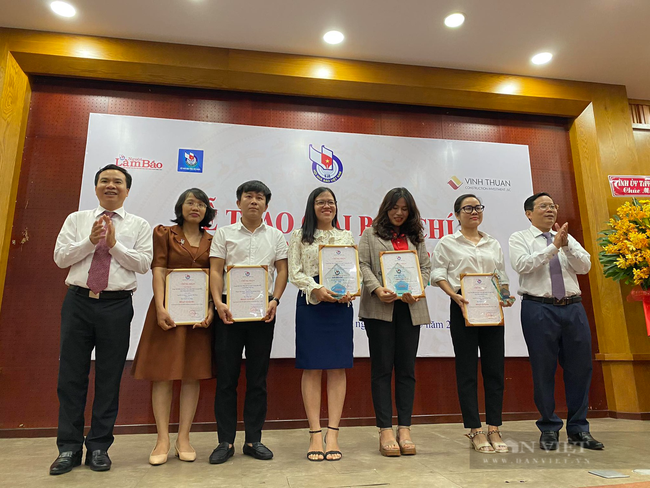 Trao giải báo chí về miền Đông Nam bộ lần thứ 1, báo Dân Việt vinh dự đạt giải Nhì - Ảnh 1.