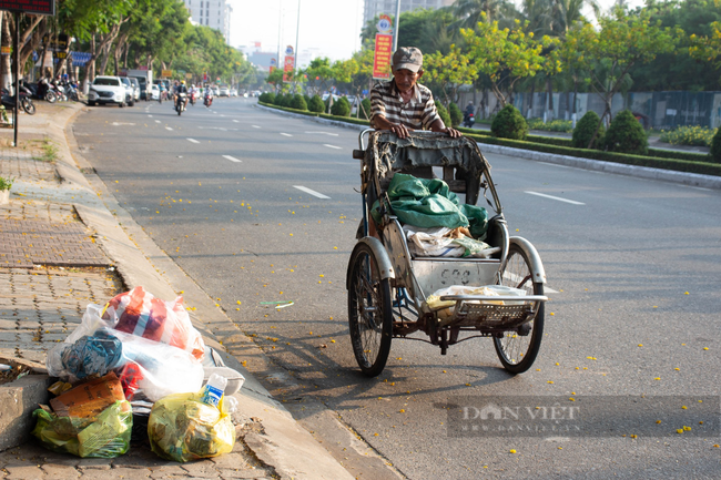 Mưu sinh giữa nắng nóng hơn 40 độ - Ảnh 4.