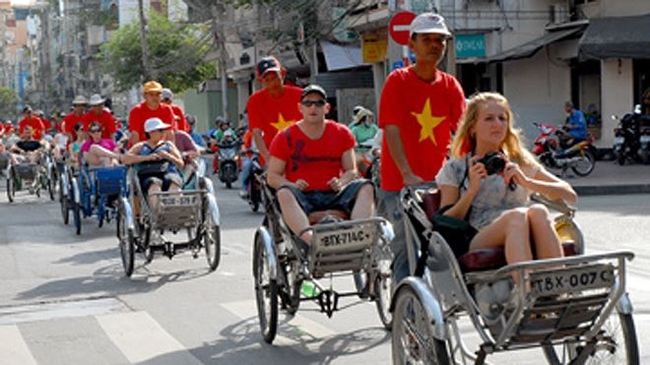 5 tháng đầu năm, khách quốc tế đến Việt Nam đã đạt gần 4,6 triệu lượt - Ảnh 1.