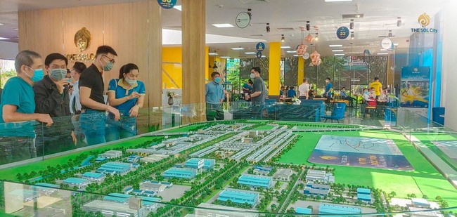 Doanh nghiệp địa ốc “rón rén” với kế hoạch kinh doanh 2023 - Ảnh 2.