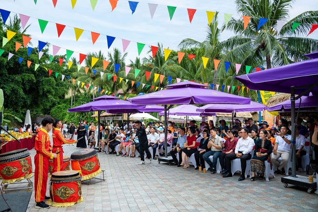 Khai mạc “Lễ hội đặc sản bản địa” tại VinWonders Nha Trang - Ảnh 1.