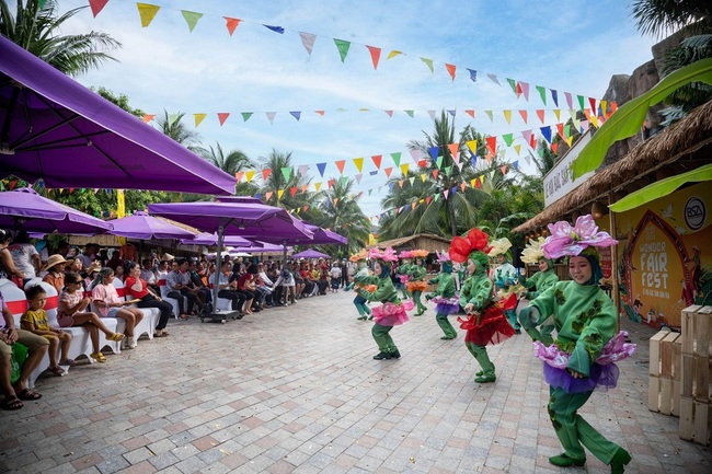 Khai mạc “Lễ hội đặc sản bản địa” tại VinWonders Nha Trang - Ảnh 2.