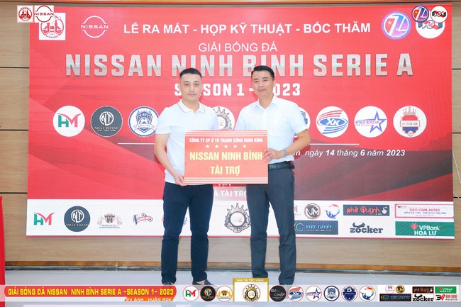Nissan Ninh Bình Serie A: Giải đấu mang đậm bản sắc phủi Ninh Bình - Ảnh 2.