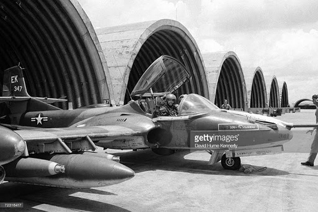 Hình ảnh cực hiếm về biên đội A-37 của Việt Nam trong quá khứ - Ảnh 9.