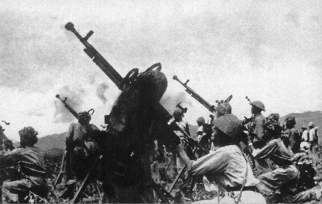 Điểm lại loạt vũ khí đã trở thành biểu tượng của người lính bộ đội Cụ Hồ - Ảnh 12.