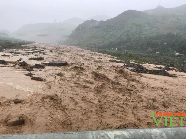 Sơn La: Thiệt hại hơn 2 tỷ đồng do mưa, dông, lốc sét - Ảnh 1.