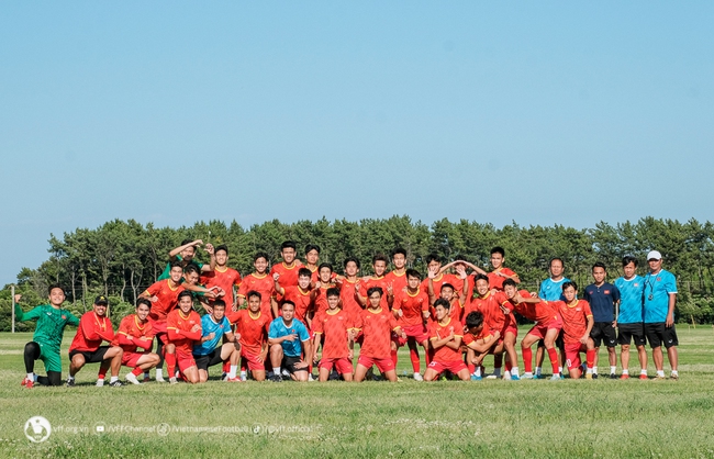 U17 Việt Nam bất bại trong chuyến tập huấn tại Nhật Bản - Ảnh 2.