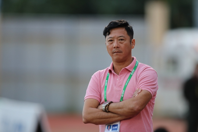 HLV Lê Huỳnh Đức chọn thủ môn 1m93 giúp B.Bình Dương thoát hiểm tại V.League - Ảnh 2.