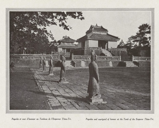 Ngắm ảnh để đời về lăng mộ vua triều Nguyễn 100 năm trước - Ảnh 7.