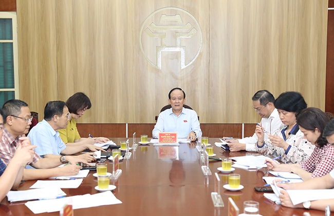 Chủ tịch HĐND TP Hà Nội đề nghị sớm giải quyết vụ việc khiếu nại ở Long Biên - Ảnh 1.