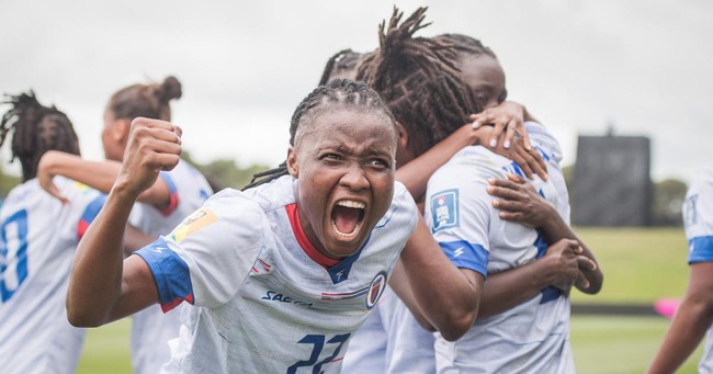 ĐT nữ Haiti và World Cup nữ 2023: Chiến đấu để quên đi... “địa ngục trần gian&quot; - Ảnh 1.