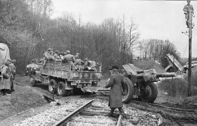 Xe tải Mỹ là cứu cánh cho Hồng quân Liên Xô thời thế chiến 2 - Ảnh 8.