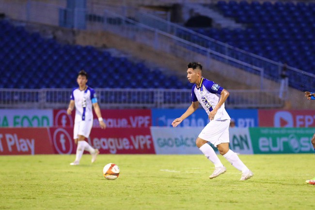 Tiến Linh ghi bàn, B.Bình Dương thắng trận đầu tiên tại V.League 2023 - Ảnh 2.