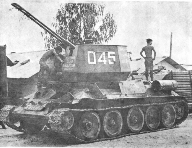 Việt Nam từng cải biên xe tăng T-34 thành… pháo phòng không tự hành - Ảnh 4.