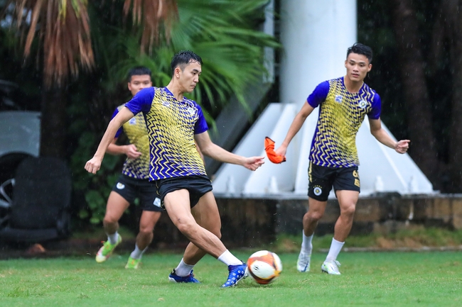 Đấu Hải Phòng, Hà Nội FC đón 3 ngôi sao trở lại - Ảnh 1.