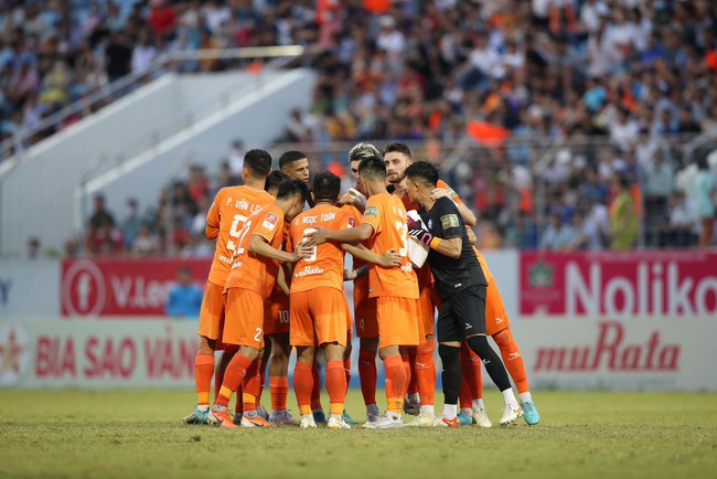 &quot;SHB Đà Nẵng chỉ biết tự trách mình khi không thể trụ lại V.League&quot; - Ảnh 1.