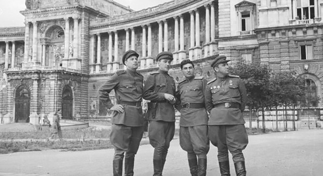 Giải mật vụ đối đầu duy nhất giữa Mỹ và Liên Xô năm 1944 - Ảnh 2.